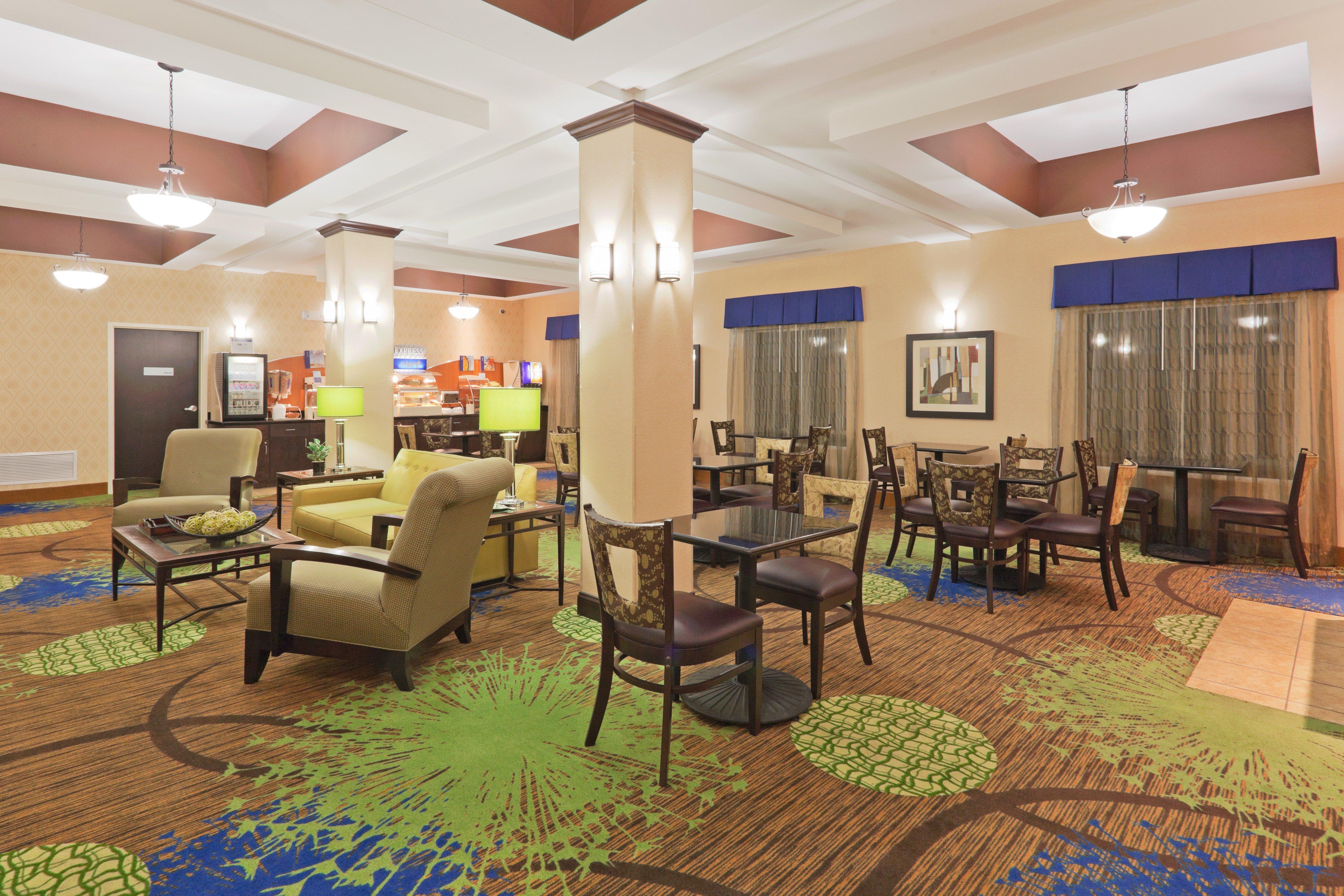 Holiday Inn Express Columbia By Ihg Ресторант снимка