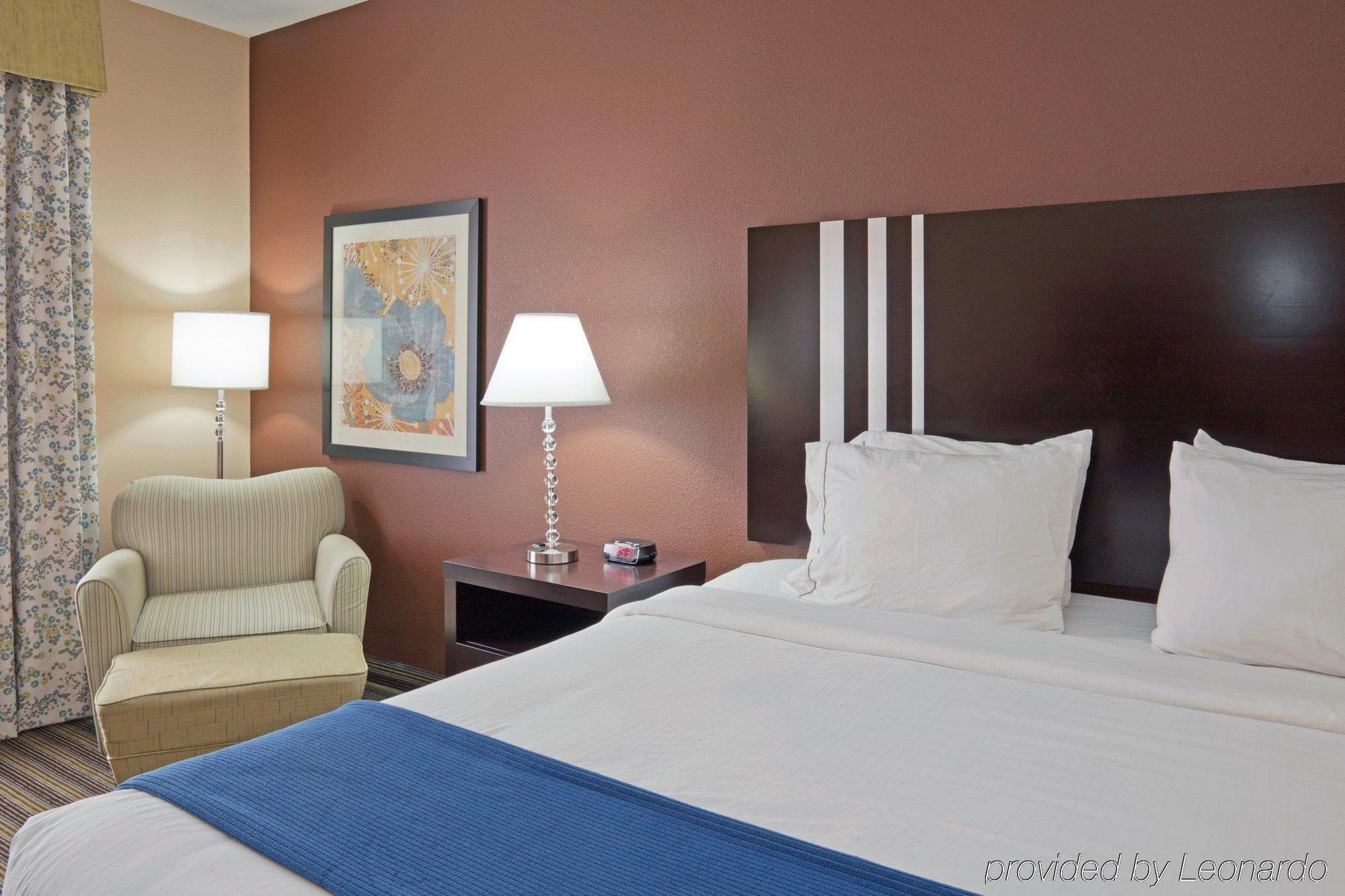 Holiday Inn Express Columbia By Ihg Стая снимка