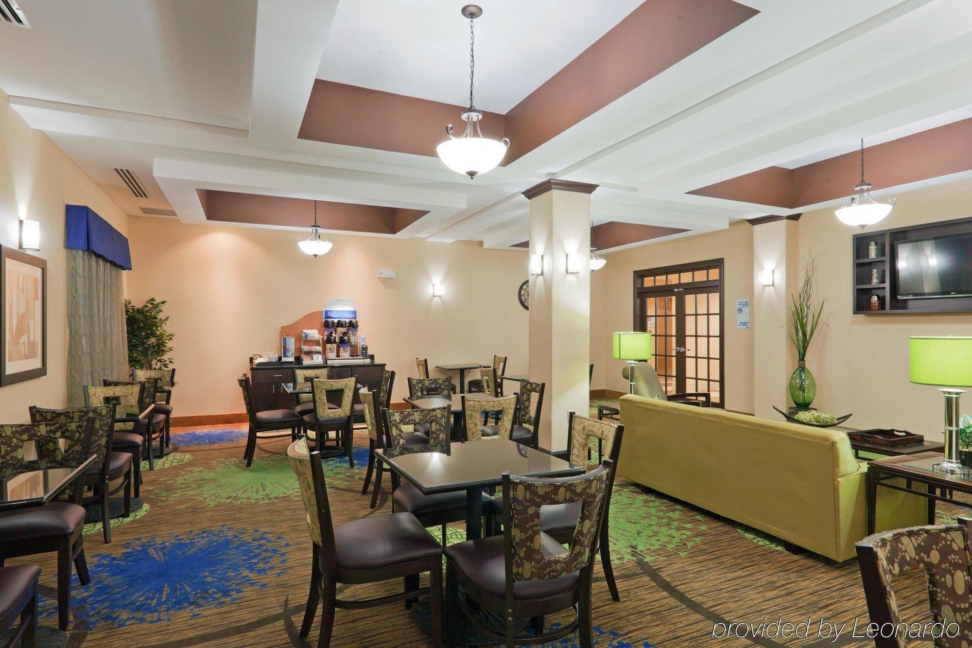 Holiday Inn Express Columbia By Ihg Ресторант снимка