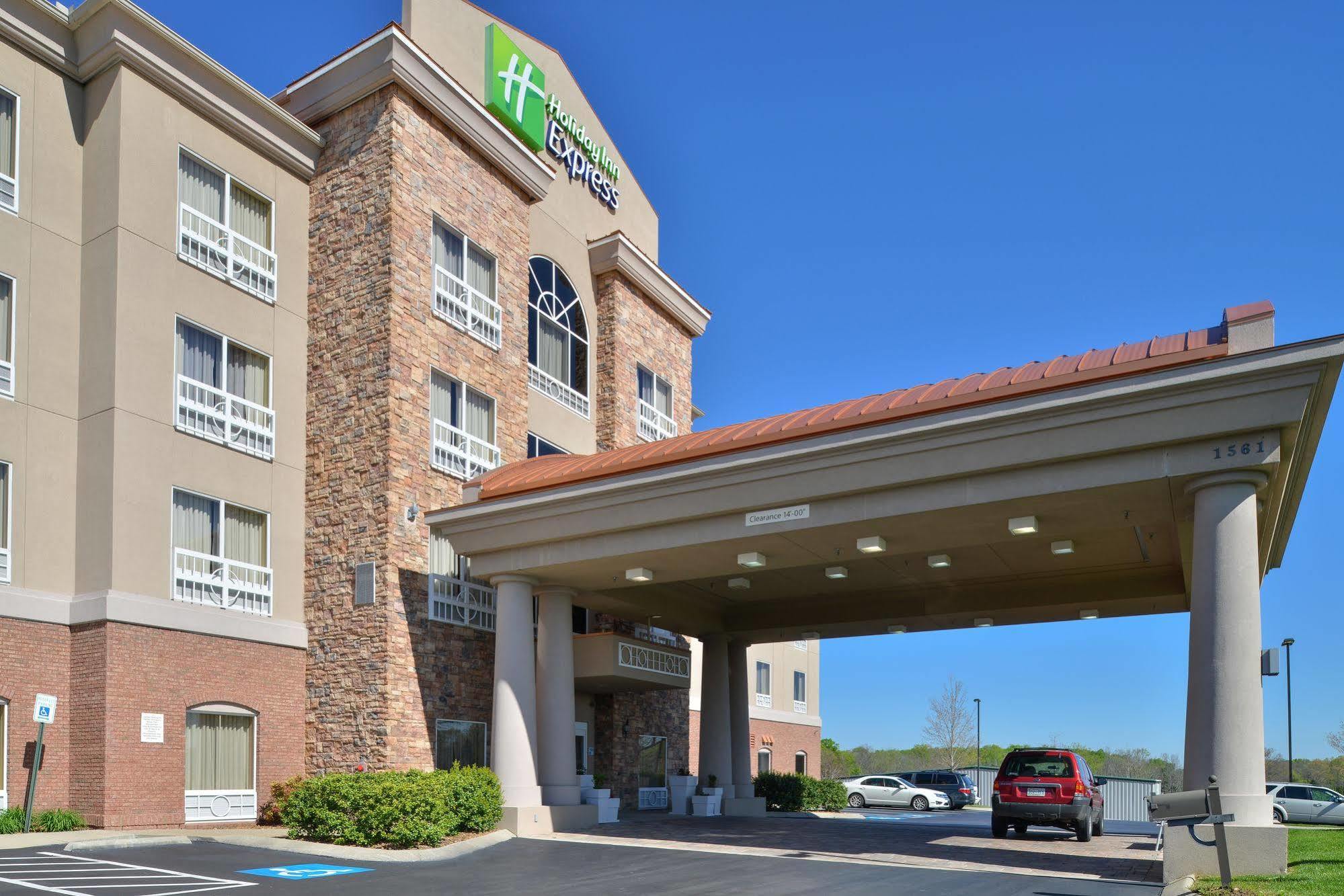 Holiday Inn Express Columbia By Ihg Екстериор снимка